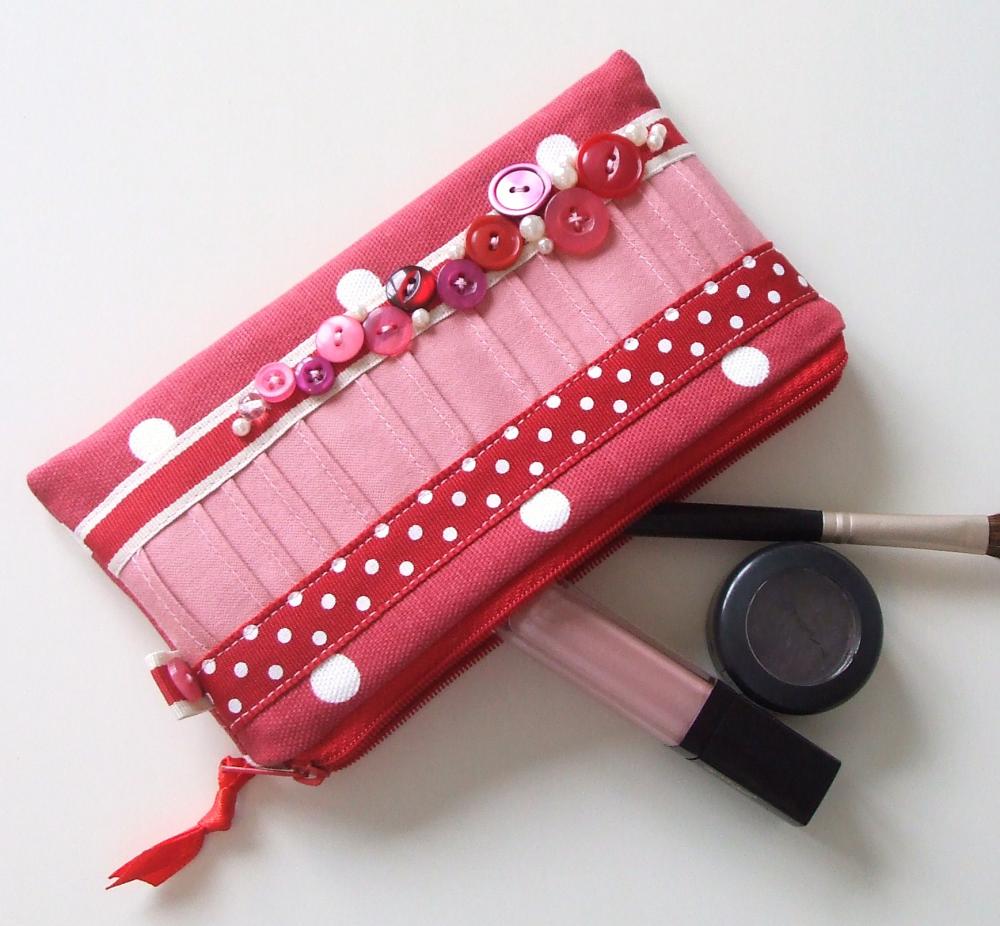 Vintage Button Make-up Purse